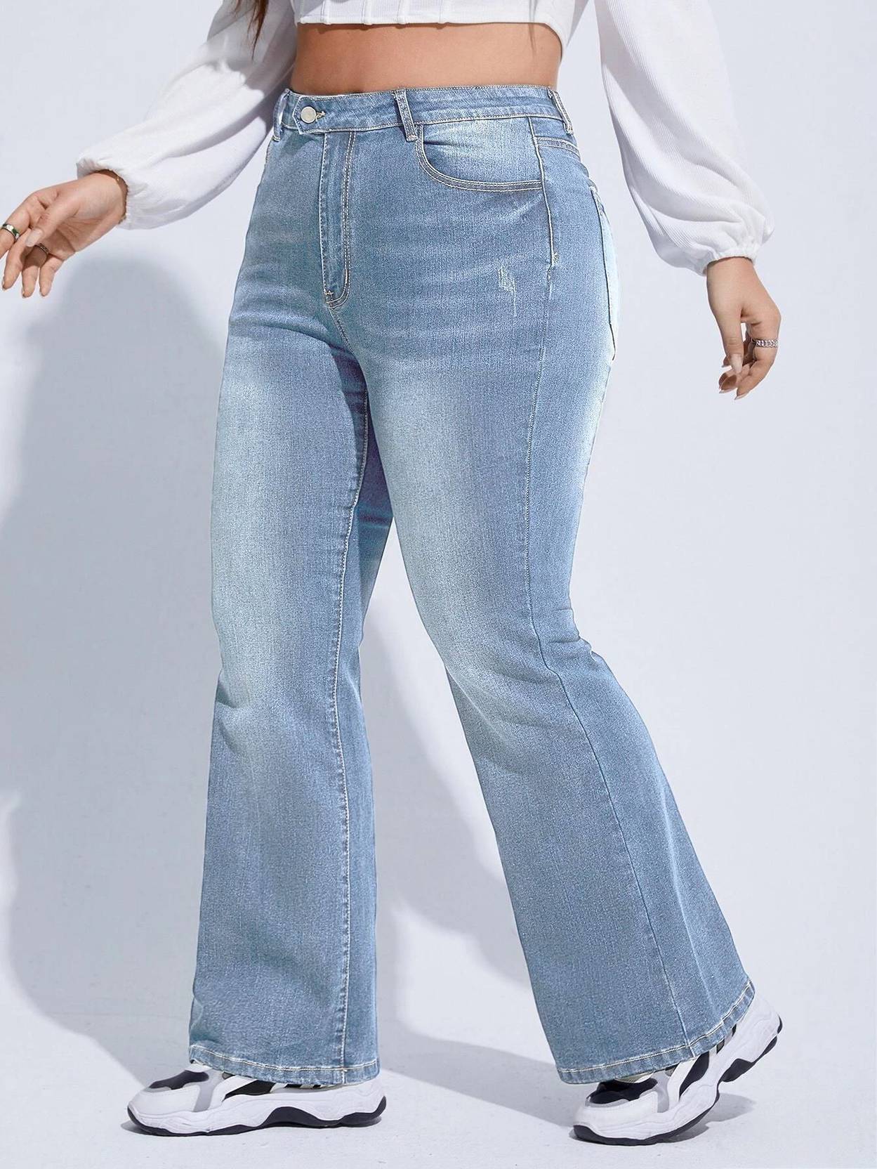 Curvy CLOSET Women Boot-Leg High Rise Blue Jeans - Image 3