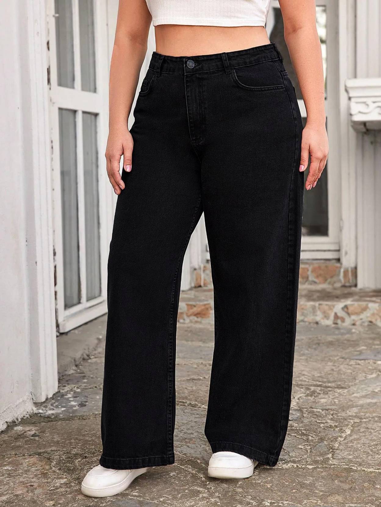 Curvy CLOSET Women Loose Fit High Rise Black Jeans - Image 4