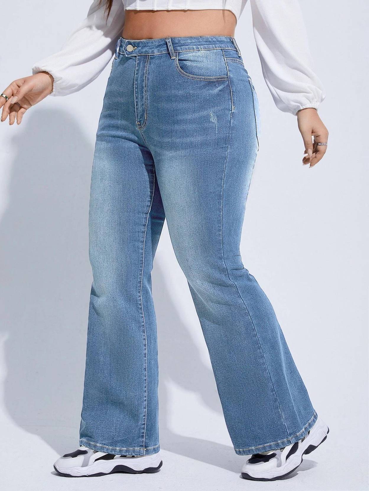 Curvy CLOSET  Women Regular Mid Rise Light Blue Jeans - Image 3