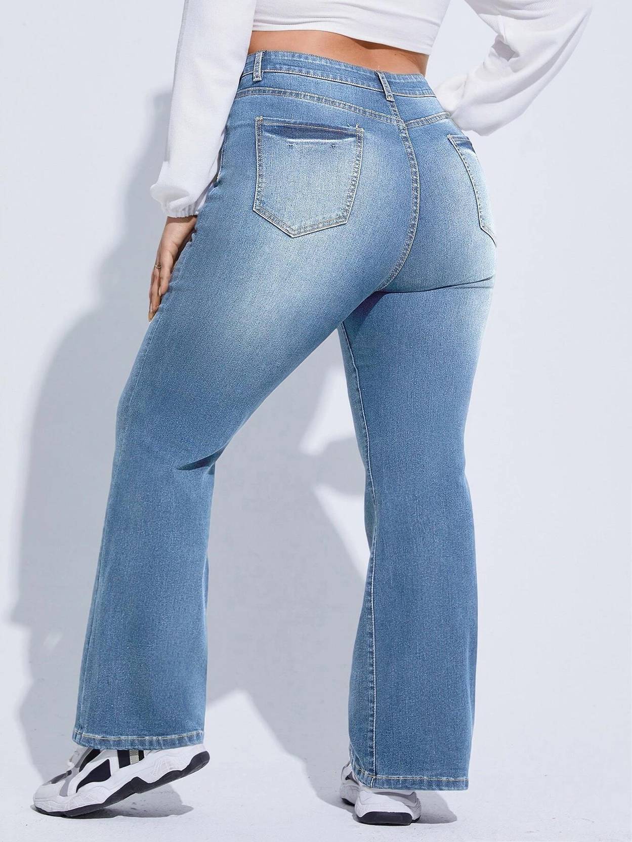 Curvy CLOSET  Women Regular Mid Rise Light Blue Jeans - Image 2