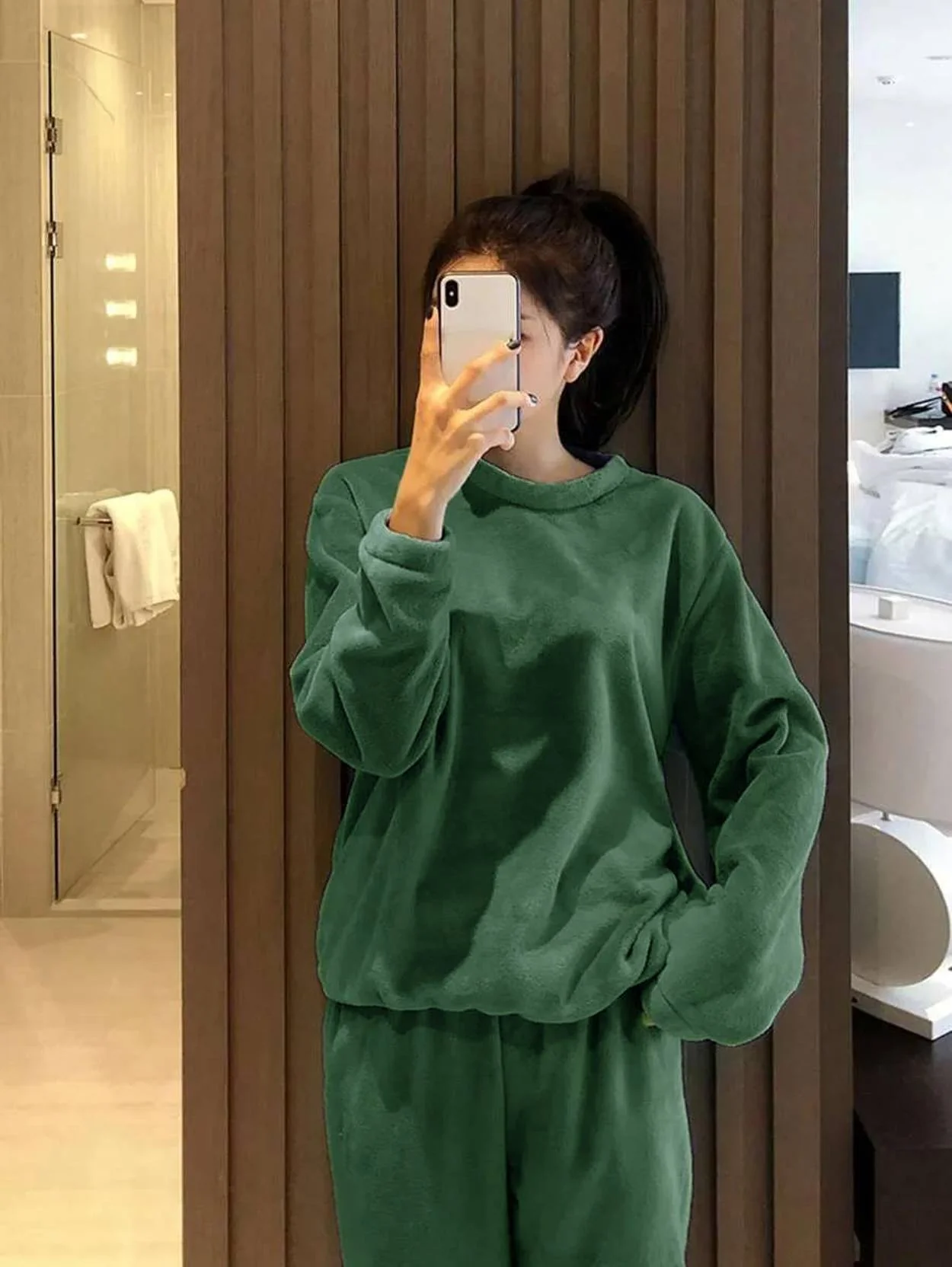 Kotty Round Neck Long Sleeves Sweatshirt With Joggers Co-Ords - Image 4