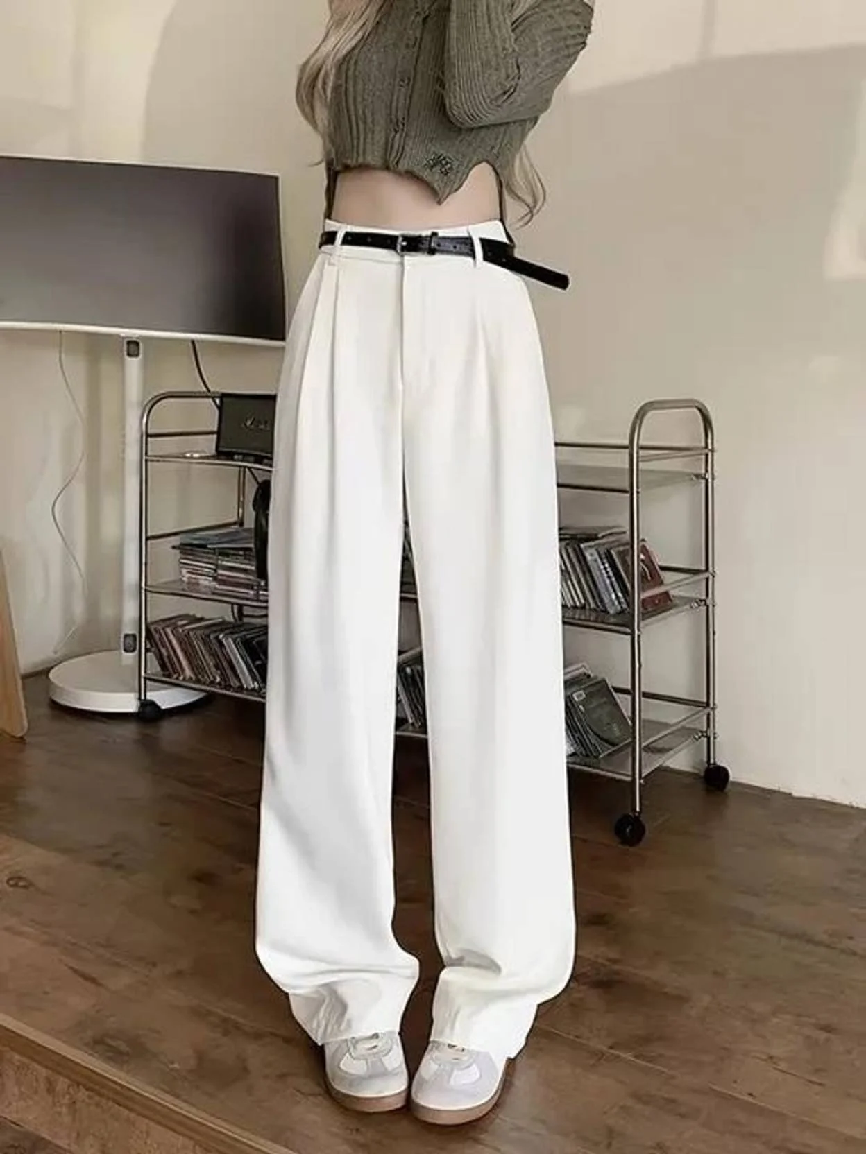 KOTTY  Women Relaxed White Cotton Blend Trousers - Image 3
