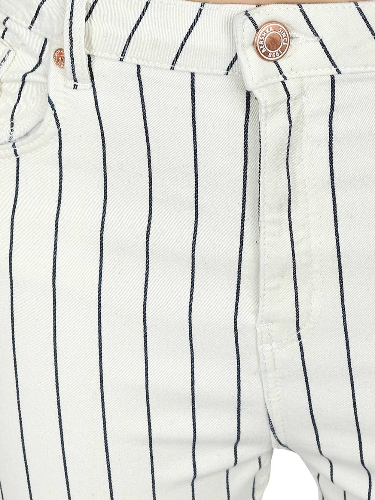 KOTTY  Women Slim Mid Rise White Jeans - Image 4