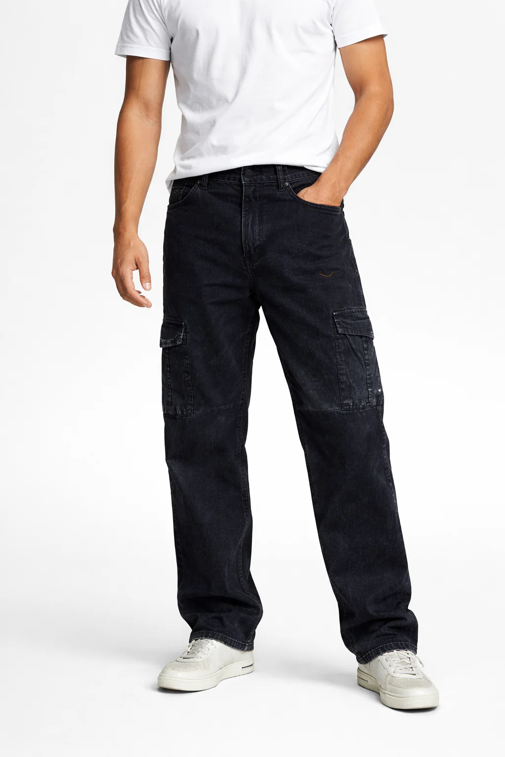 Men’s Dark Wash Cargo Jeans