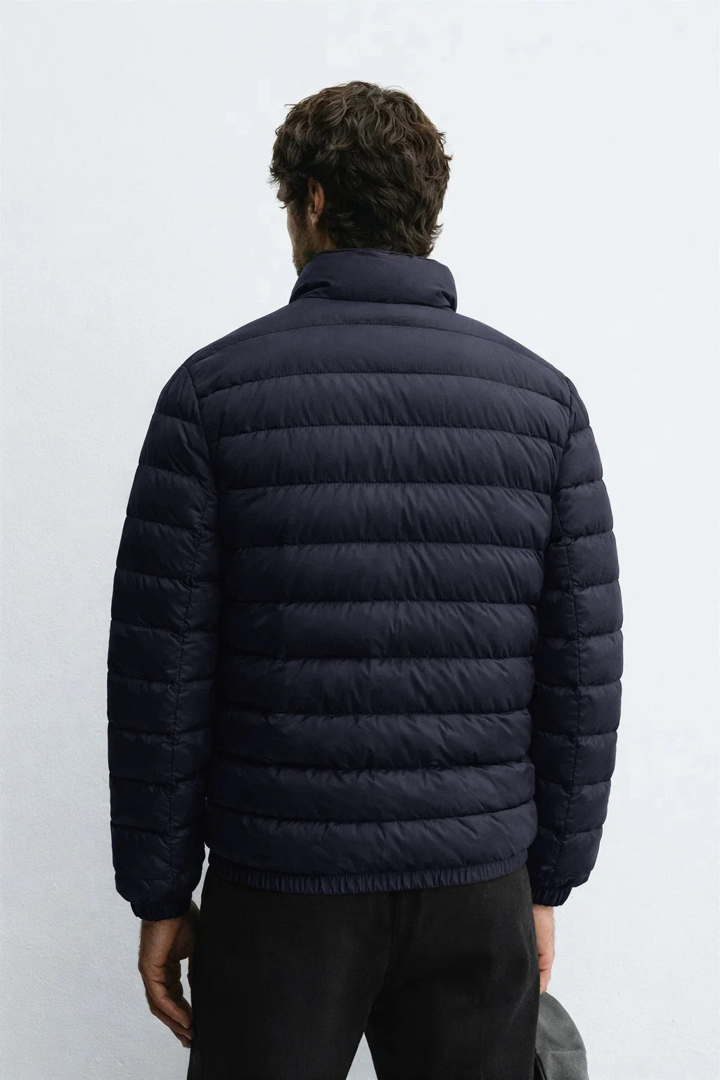 Men’s Navy Blue Lightweight Quilted Puffer Jacket - Image 4