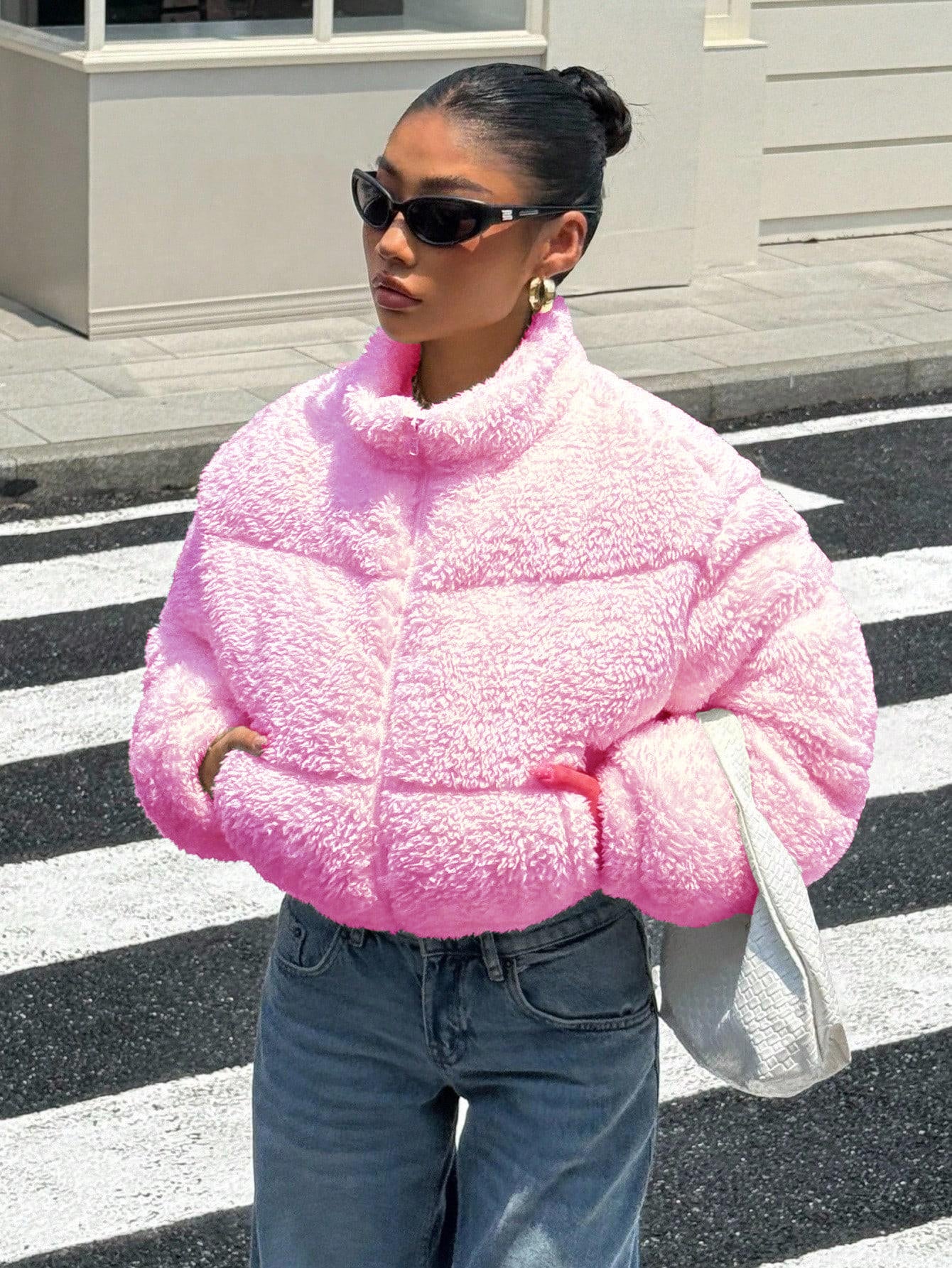Trendy Crop Winter Jacket for Casual & Street Style - Image 3