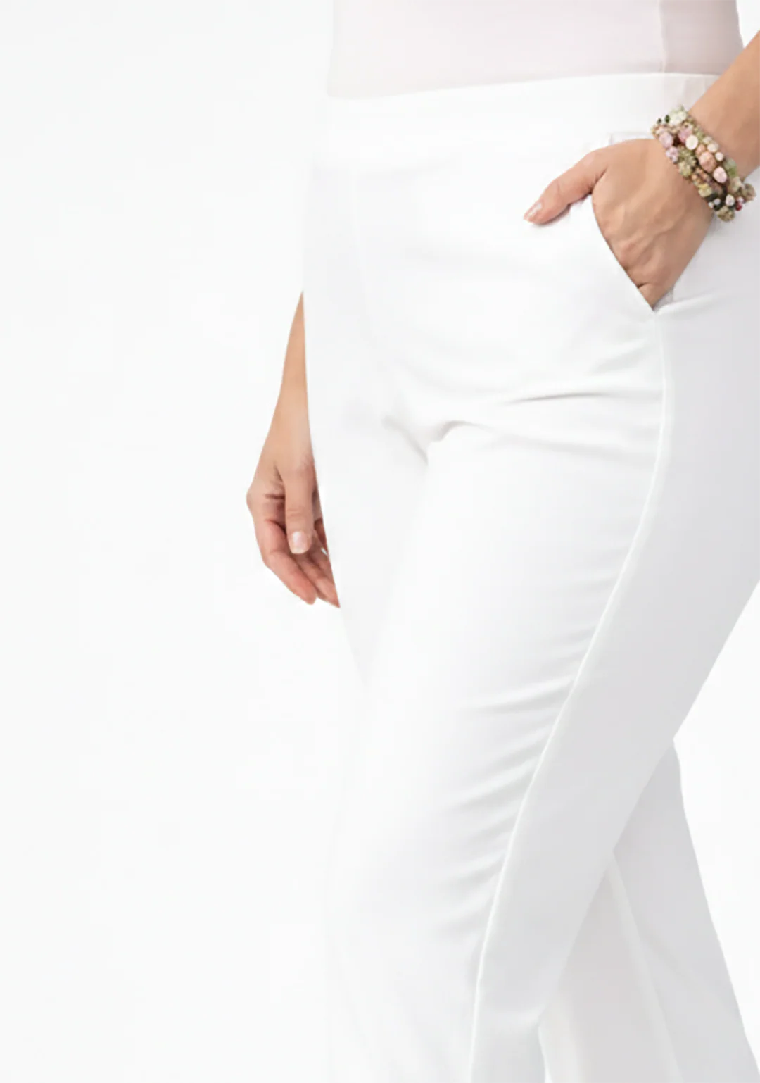 Women’s White Straight Leg Ankle Pants - Image 3