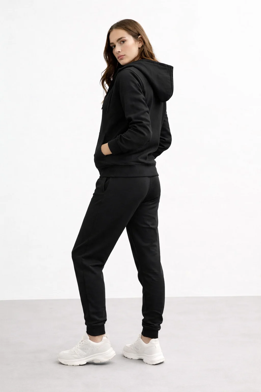 Women's Black Zip-Up Hoodie & Joggers Winter Tracksuit Set - Image 4