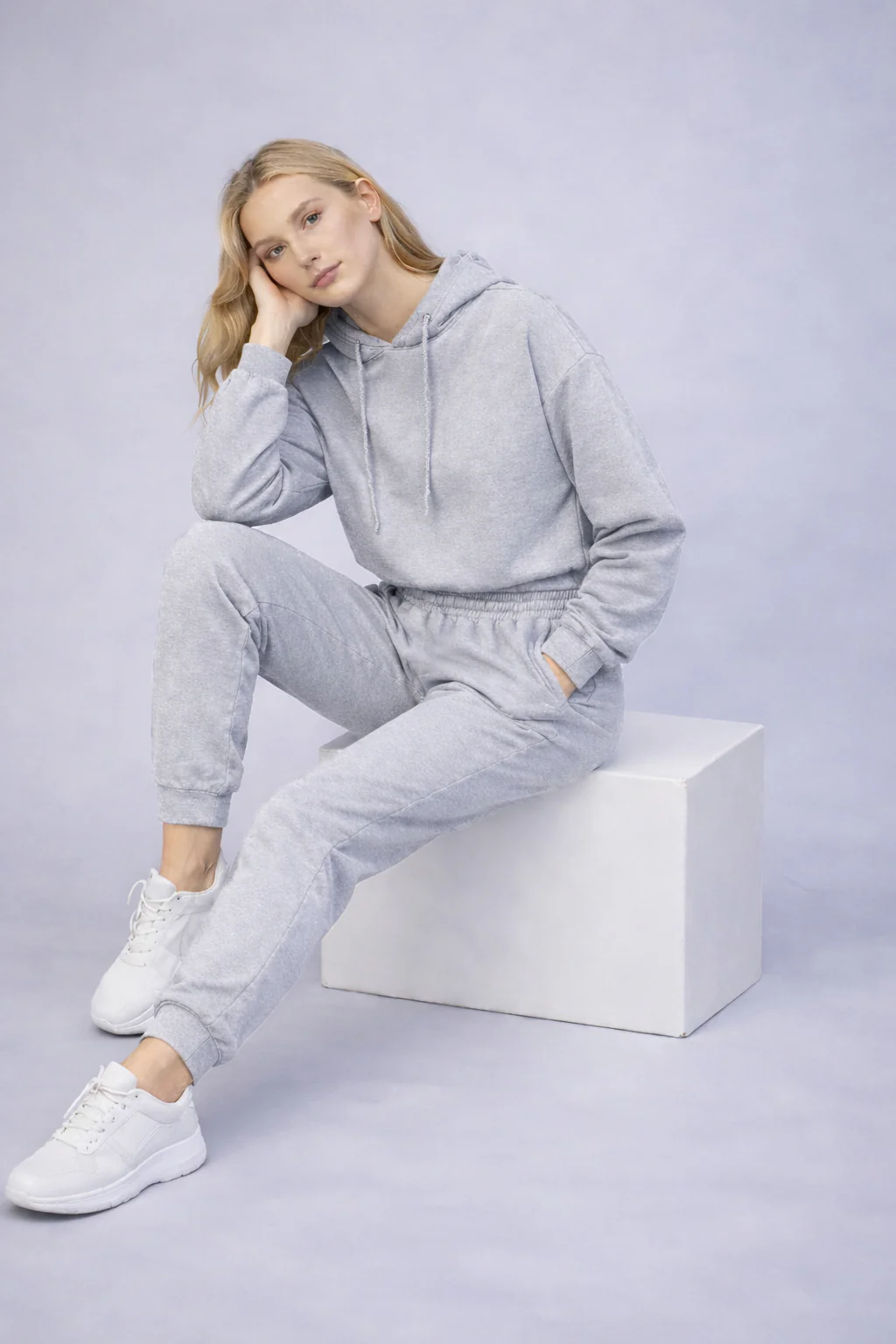 Women's Grey Pullover Hoodie & Joggers Sweatsuit Set - Image 4