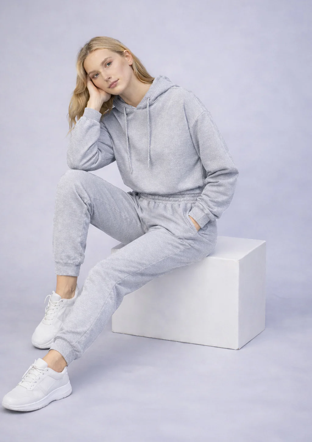 Women's Heather Grey Oversized Hoodie & Joggers Sweatsuit Set - Image 4